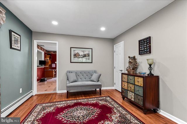 207 WALTER DR, Media, PA 19063