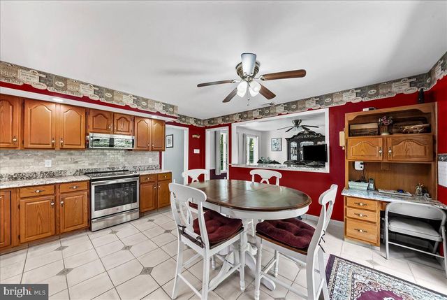 207 WALTER DR, Media, PA 19063