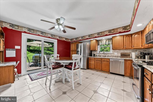 207 WALTER DR, Media, PA 19063