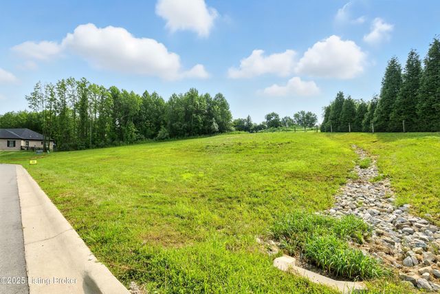 5501 Farmhouse Dr, Crestwood, KY 40014