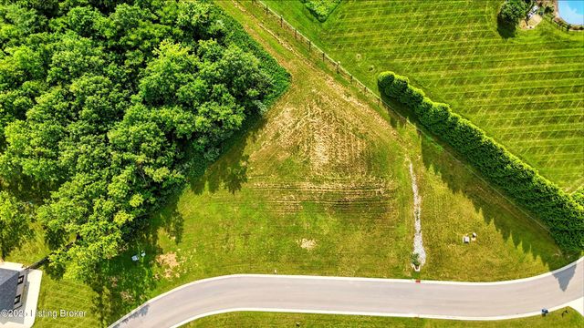 5501 Farmhouse Dr, Crestwood, KY 40014