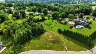 5501 Farmhouse Dr, Crestwood, KY 40014