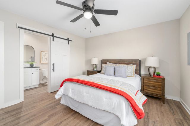 2853 S Cedar Crest Ct, Wichita, KS 67215