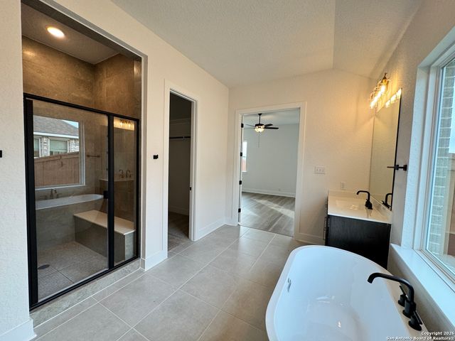 125 Katie Court, Castroville, TX 78009