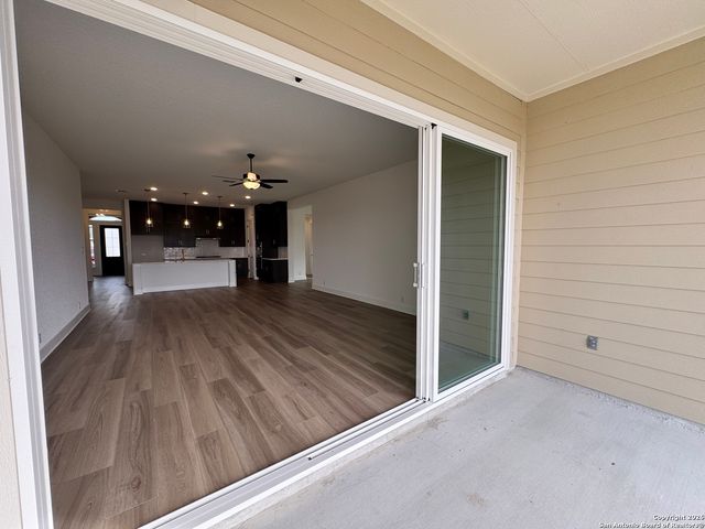 125 Katie Court, Castroville, TX 78009