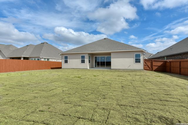 125 Katie Court, Castroville, TX 78009