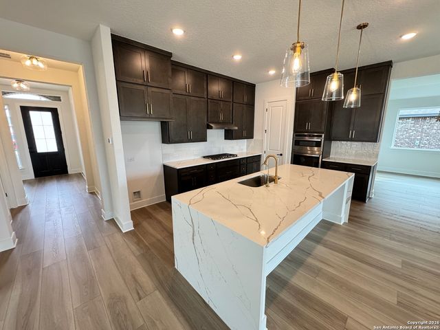 125 Katie Court, Castroville, TX 78009