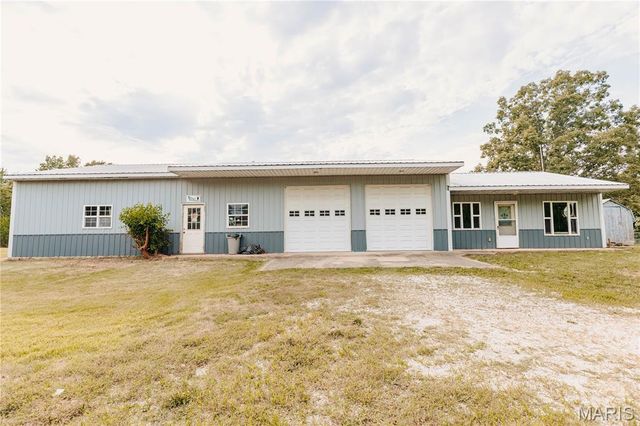 10209 Circle Road, Dixon, MO 65459