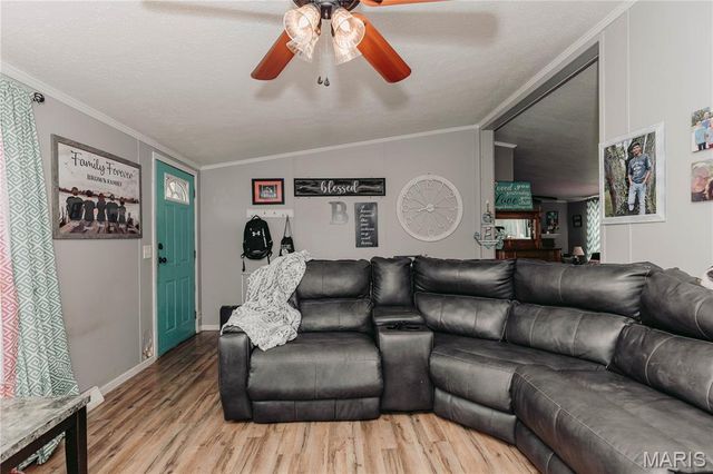 10209 Circle Road, Dixon, MO 65459