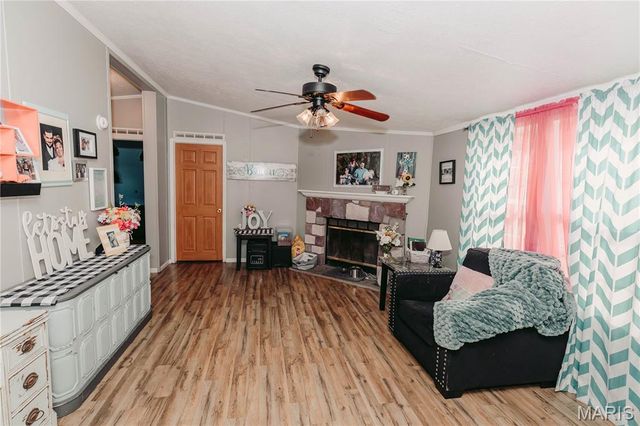 10209 Circle Road, Dixon, MO 65459