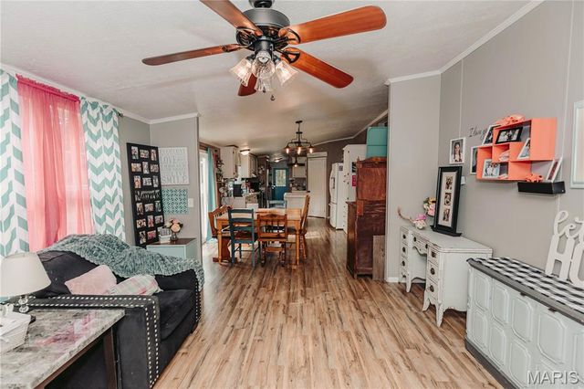 10209 Circle Road, Dixon, MO 65459