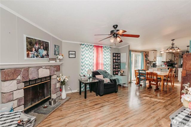 10209 Circle Road, Dixon, MO 65459