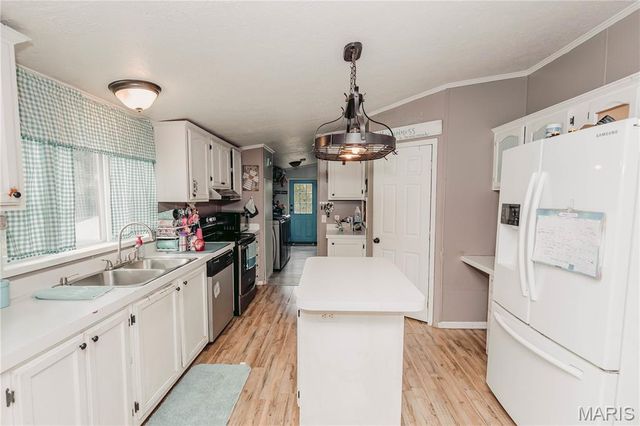 10209 Circle Road, Dixon, MO 65459