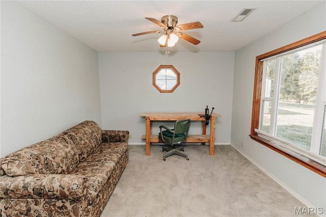 10209 Circle Road, Dixon, MO 65459