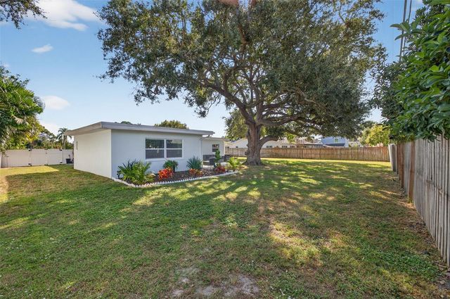 1736 GOLF VIEW DRIVE, Belleair, FL 33756