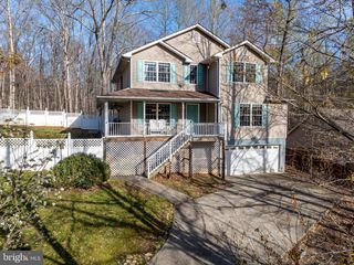 2102 N LAKESHORE DRIVE, Louisa, VA 23093