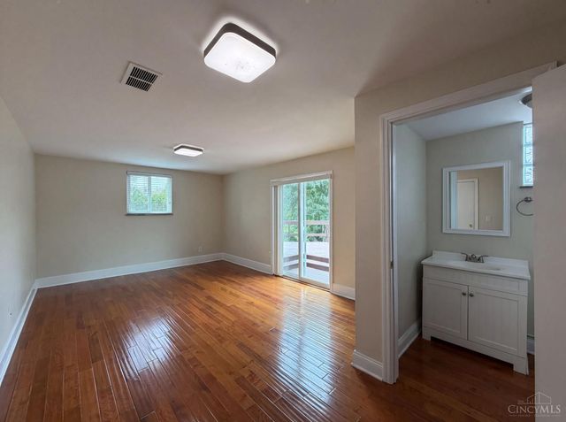 10489 Cinderella Drive, Montgomery, OH 45242