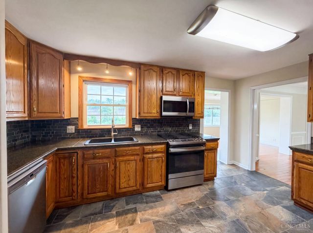 10489 Cinderella Drive, Montgomery, OH 45242