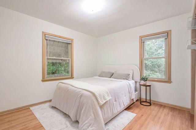 1155 4th Street E, Saint Paul, MN 55106