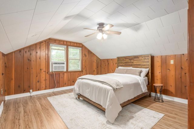 1155 4th Street E, Saint Paul, MN 55106