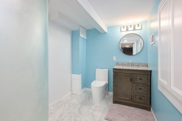 1155 4th Street E, Saint Paul, MN 55106