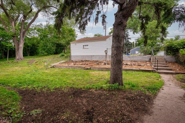 1155 4th Street E, Saint Paul, MN 55106