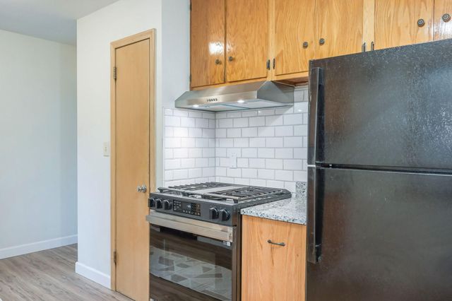 1155 4th Street E, Saint Paul, MN 55106