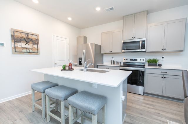 4231 Feetham Dr, Murfreesboro, TN 37129