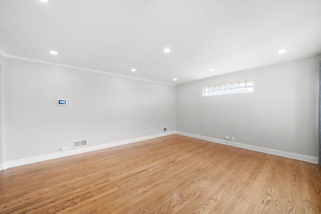 5554 S Neva Avenue, Chicago, IL 60638
