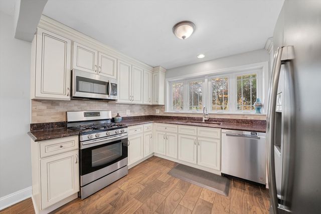 5554 S Neva Avenue, Chicago, IL 60638