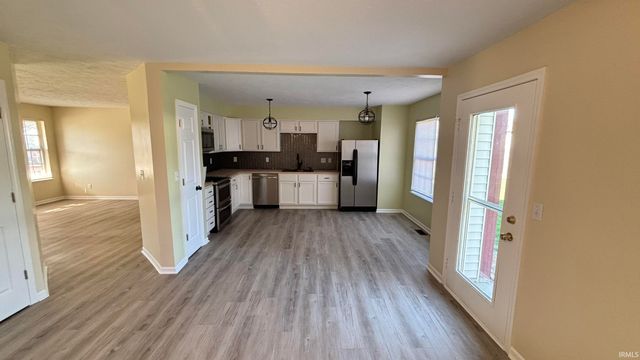 3106 Winthrop Lane, Kokomo, IN 46902