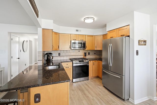 7 Olmsted Drive, Sewell, NJ 08080