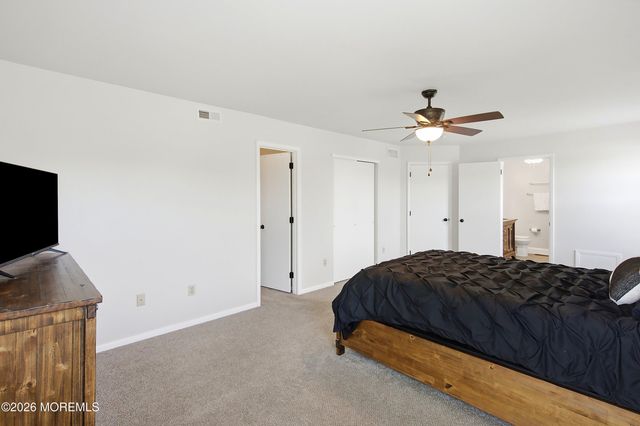 7 Olmsted Drive, Sewell, NJ 08080
