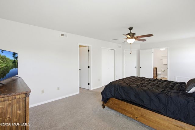 7 Olmsted Drive, Sewell, NJ 08080