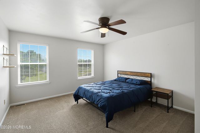 7 Olmsted Drive, Sewell, NJ 08080