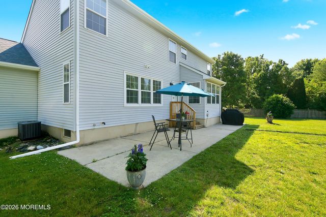 7 Olmsted Drive, Sewell, NJ 08080