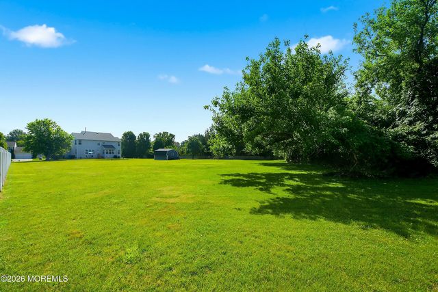 7 Olmsted Drive, Sewell, NJ 08080