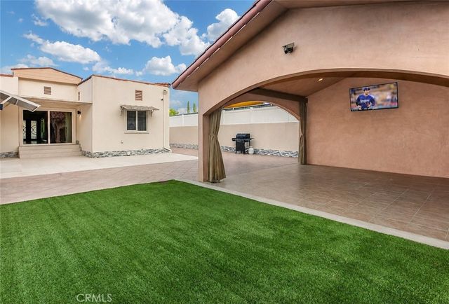6917 Tyrone Avenue, Van Nuys, CA 91405