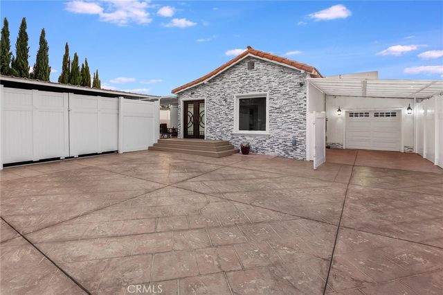 6917 Tyrone Avenue, Van Nuys, CA 91405