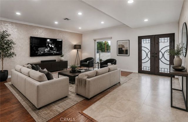 6917 Tyrone Avenue, Van Nuys, CA 91405