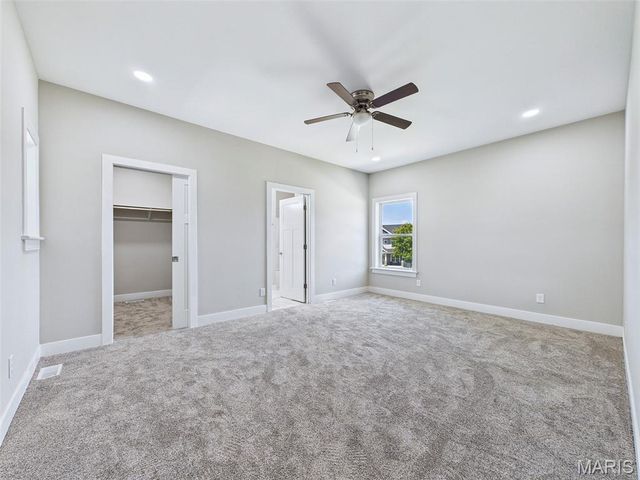 126 Woodland Hills Court, Alton, IL 62002
