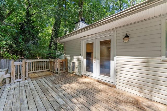 1421 Northwood Circle, Gainesville, GA 30501
