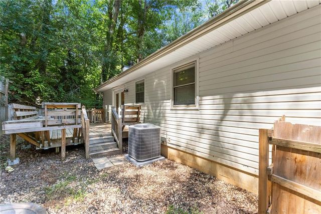 1421 Northwood Circle, Gainesville, GA 30501