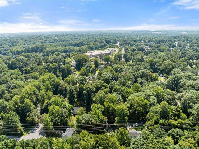 1421 Northwood Circle, Gainesville, GA 30501