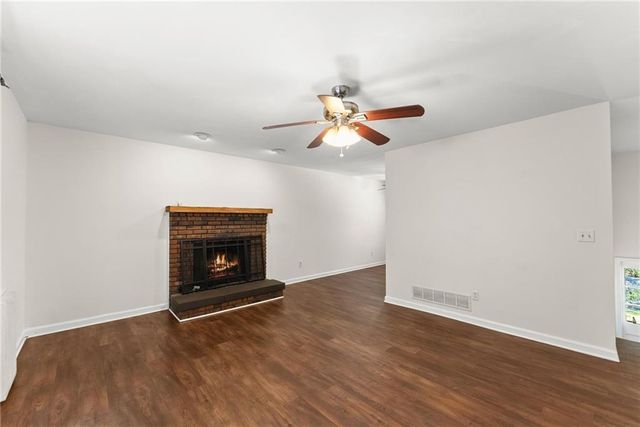 1421 Northwood Circle, Gainesville, GA 30501