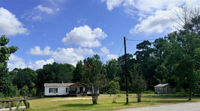 349 County Road 3797, Cleveland, TX 77328