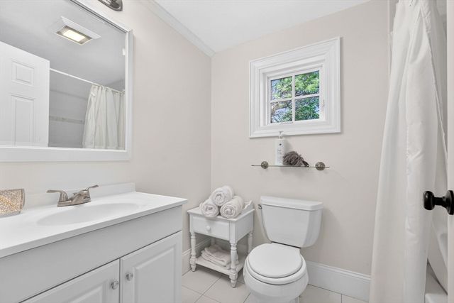86 N Main Street, Sherborn, MA 01770