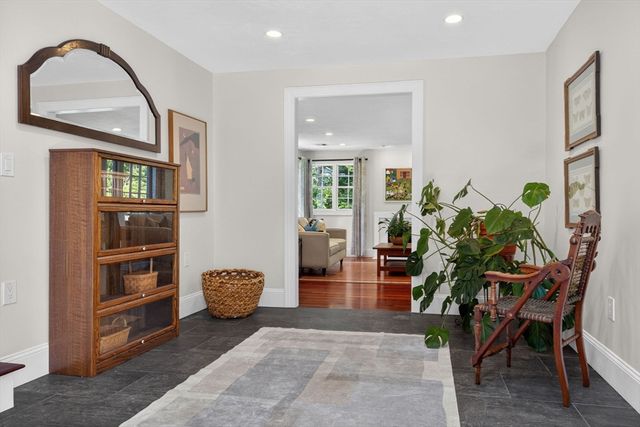 86 N Main Street, Sherborn, MA 01770