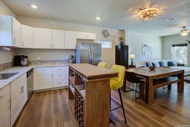 1577 Whispering Hills, Canyon Lake, TX 78133