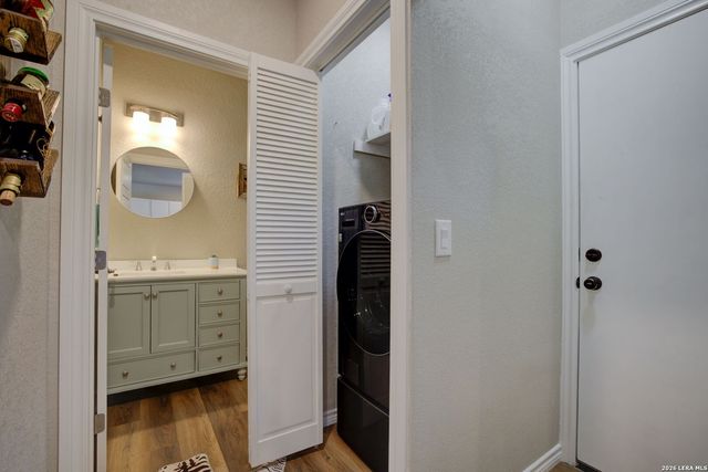 1577 Whispering Hills, Canyon Lake, TX 78133